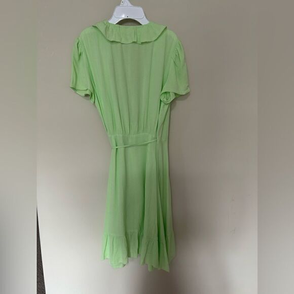 Aritzia | Sunday Best New Ruffle Wrap Dress in Green - Picture 10 of 11